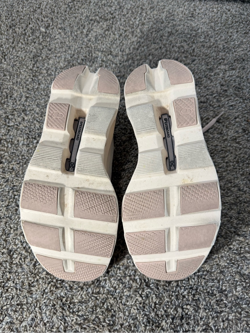 On clouds Women's Cloudvista Running Shoes in Cream and Light Pink - Picture 5 of 6